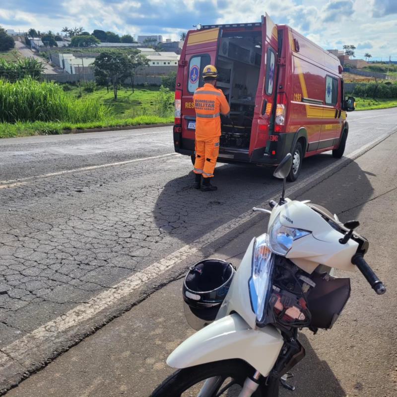 Bombeiros atendem duas ocorrências envolvendo motocicletas em Guaxupé 