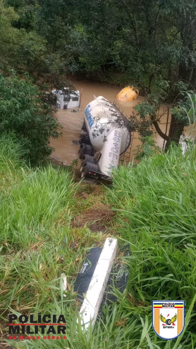 Motorista que causou grave acidente na MG-050 tinha tomado duas latas de cerveja e foi preso pela PC