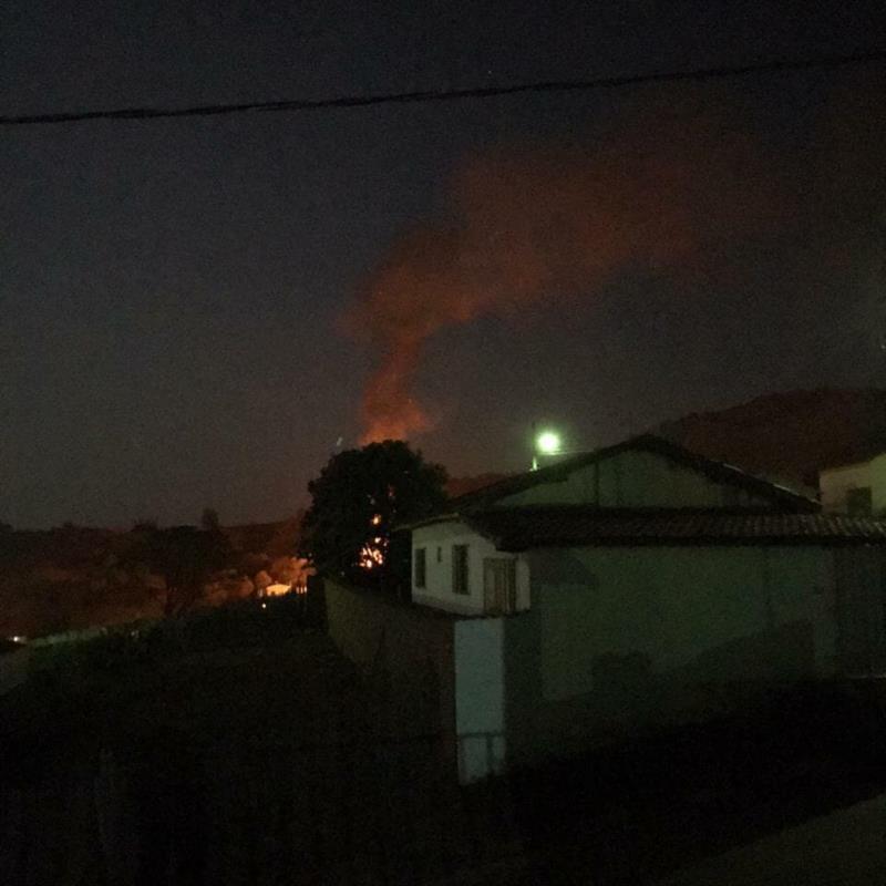 Em São Pedro da União, Bombeiros combatem incêndio em residência