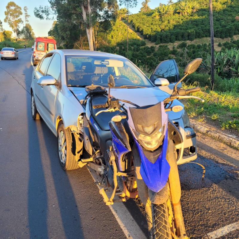 Acidente na Rodovia BR-164 deixa motociclista ferido 