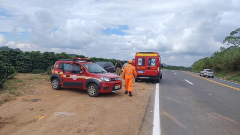 Três pessoas ficam feridas em acidente na BR-146