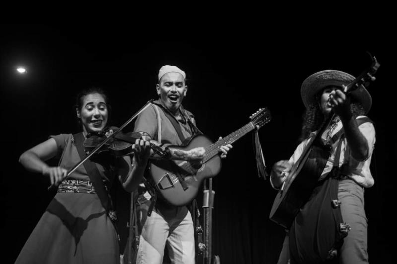 Festival de Guaranésia recebe Santa encontrada no mar de lama mineiro 