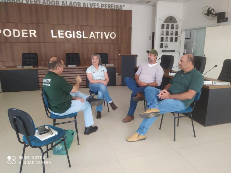 Emater e lideranças de associações de cafeicultores discutem iniciativas de valorização do café da região Sudoeste de Minas