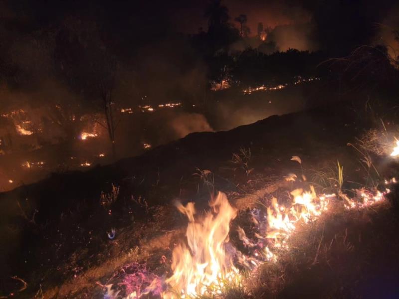 Incêndio destrói quase 10 hectares de vegetação em Guaxupé 