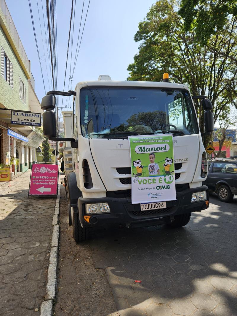 Menino apaixonado pela Cemig é surpreendido com festa temática especial 