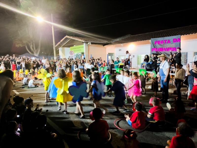 Escola Municipal Yolanda Conti Bertoni realiza a 1ª Festa da Primavera em Guaxupé 