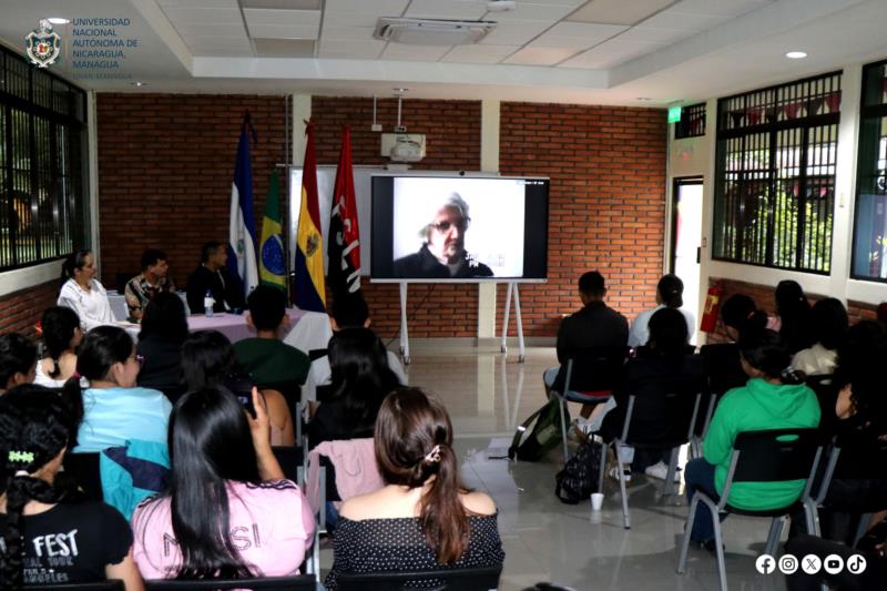 Filme documentário “Cinemas de rua de Guaxupé” foi exibido na Nicarágua para estudantes de artes, educação e humanidades