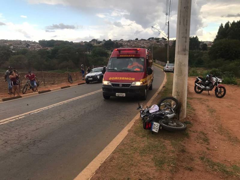 Bombeiros resgatam motociclista ferido no Polo Industrial de Guaxupé