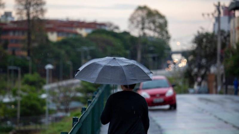 Inmet divulga alerta amarelo de chuvas intensas para 475 cidades de Minas, incluindo Guaxupé 