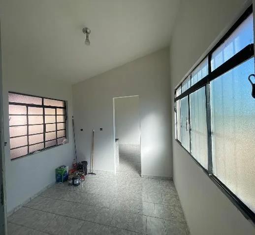 Vende-se casa no Jardim Nova Guaxupé 