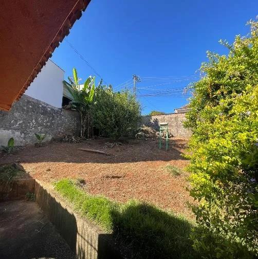 Vende-se casa no Jardim Nova Guaxupé 