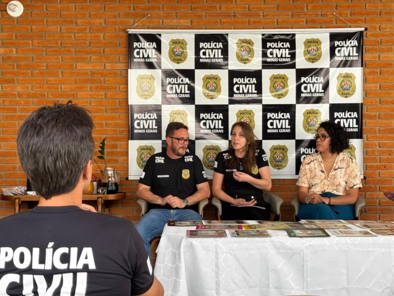 Polícia Civil promove ação da Campanha do Laço Branco pelo Dia Nacional de Mobilização dos Homens pelo Fim da Violência Contra as Mulheres em Guaxupé 