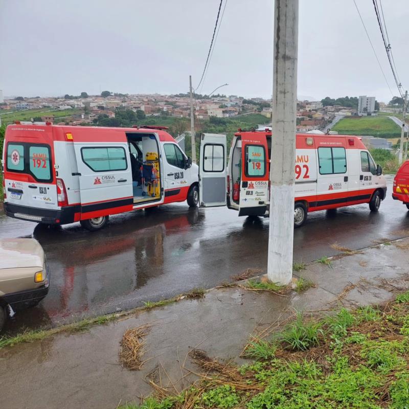 Colisão no trevo da Hyundai deixa idosa ferida em Guaxupé  