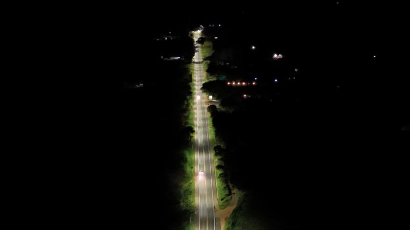 Nova iluminação de trevo e travessia urbana de Monte Belo proporciona mais visibilidade e segurança para motoristas e pedestres 