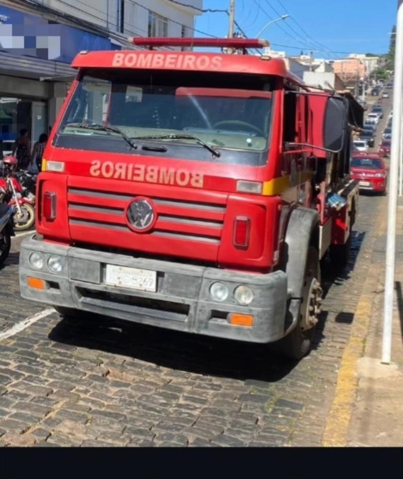 Incêndio na loja Oi de Guaxupé mobiliza os bombeiros 