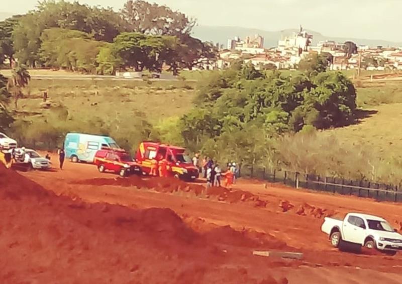 Funcionário morre após ser soterrado em obra da Santa Casa de Passos