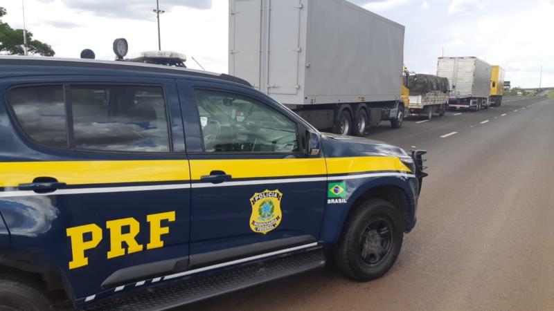 Receita Federal e Polícia Rodoviária Federal realizam translado de tabaco entre Uberaba e Poços de Caldas 